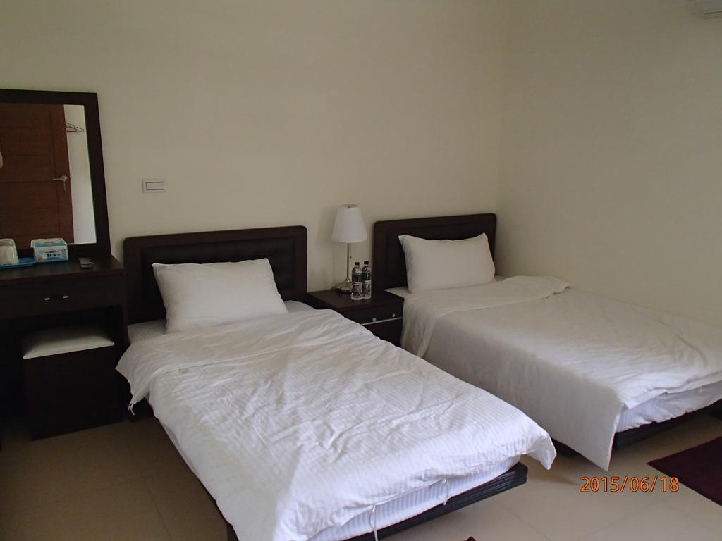 成功民宿 Km Bed And Breakfast Jinhu Exteriör bild