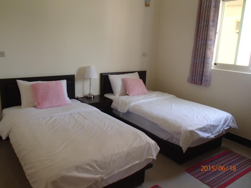 成功民宿 Km Bed And Breakfast Jinhu Rum bild
